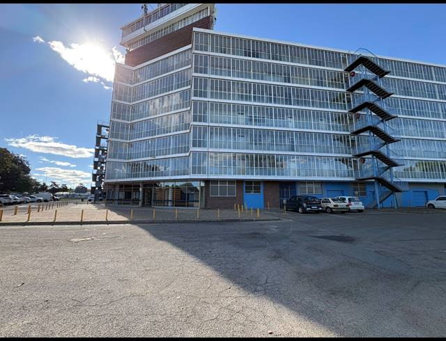 2 BEDROOM FLAT FOR SALE IN ARCON PARK